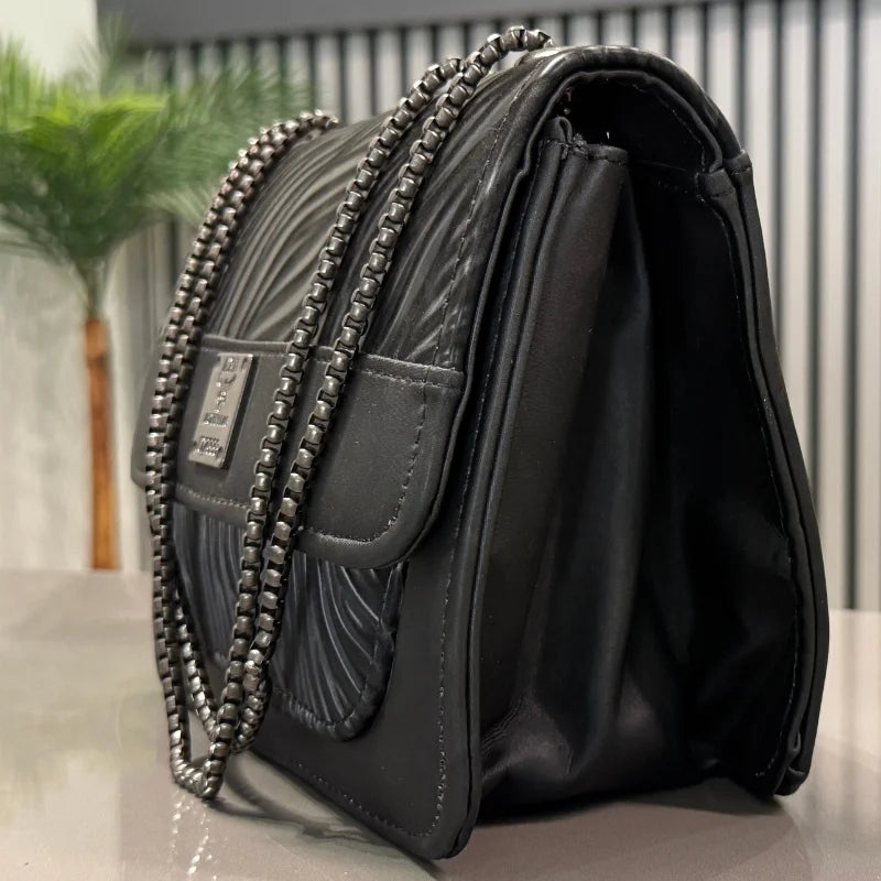 Elegant-faux-leather-shoulder-bag